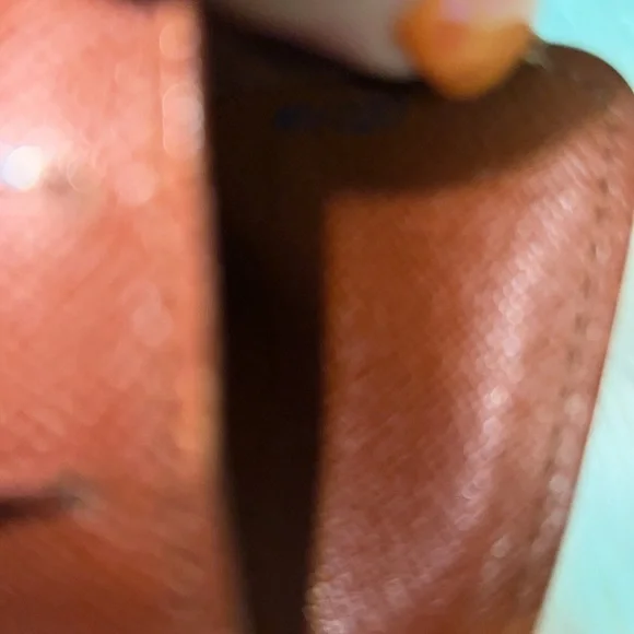 LOUIS VUITTON
LV Monogram Zippy Compact Wallet - Picture 9 of 10